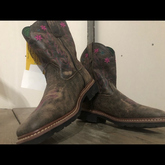 John Deere Other - Girls flower boots